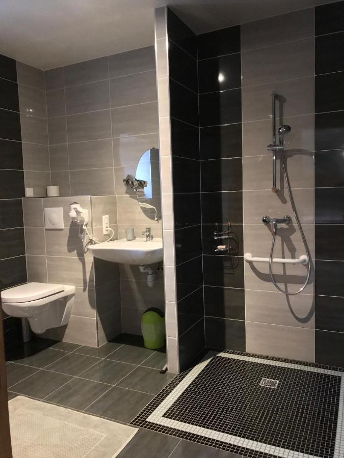 D'hotes Le Cascadou Bed & Breakfast