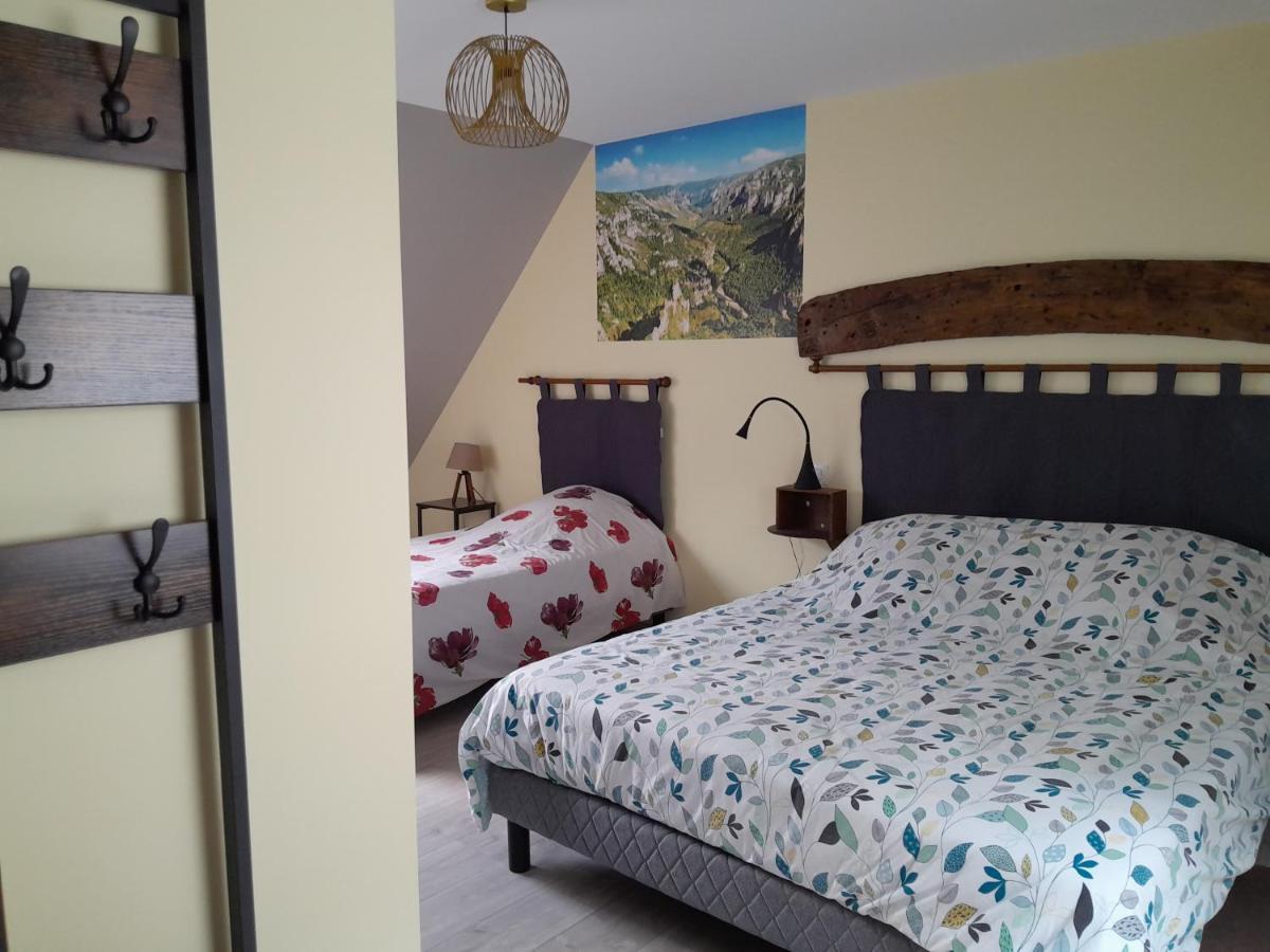 D'hotes Le Cascadou Bed & Breakfast